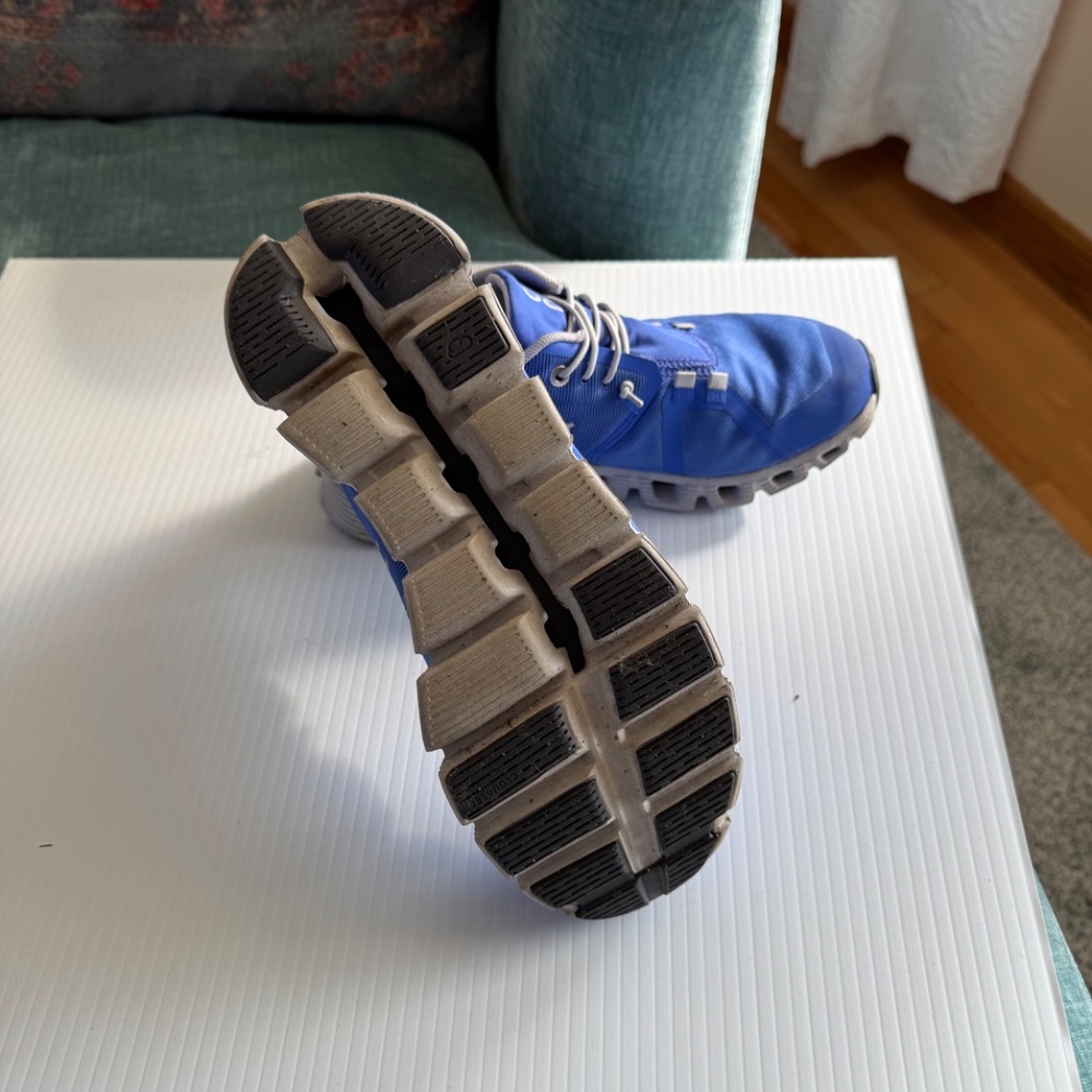 Women's OnCloud WP Sneaker Size 7 - Picture 5 of 5